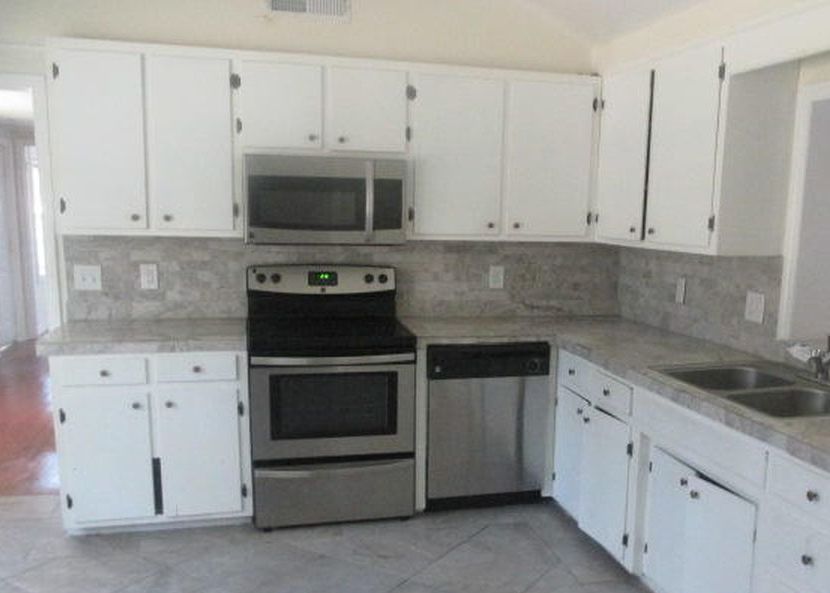 E THURMAN RD 35,000 3BDR 2BTH Single Family New Bern NC