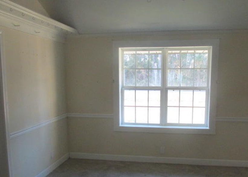 E THURMAN RD 35,000 3BDR 2BTH Single Family New Bern NC