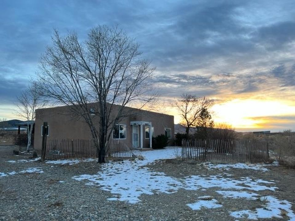 ESPINOZA RD 88,919 3BDR 1BTH Single Family Ranchos De Taos