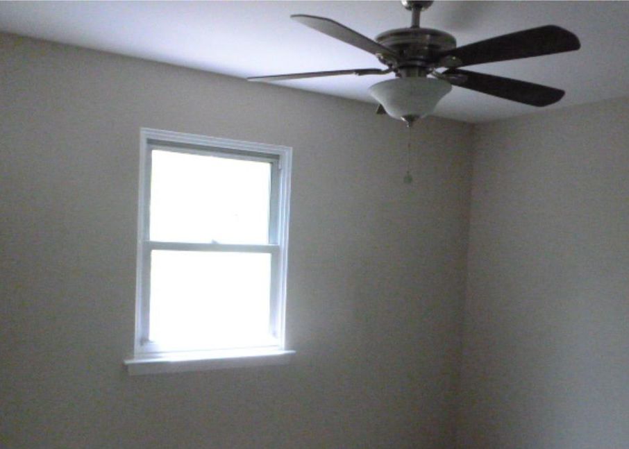 ROHACH RD 274,500 4BDR 2BTH Aston PA Foreclosure Listing 28810684