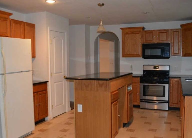 MARION AVE 209,900 3BDR 3BTH Single Family Westville NJ