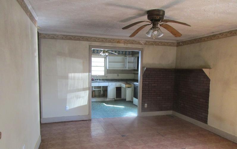 W ROSSVIEW RD 58,900 2BDR 1BTH Clarksville TN Foreclosure