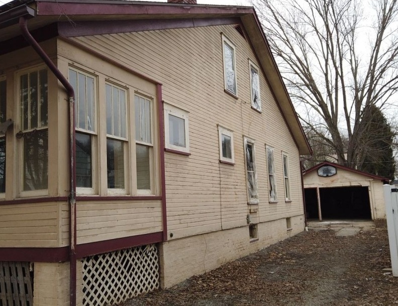 OAKWOOD AVE 23,750 3BDR 1BTH Single Family Marietta OH