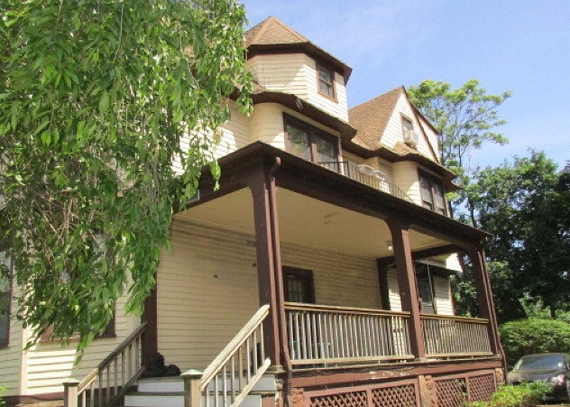 MONTGOMERY ST APT 4 93,600 1BDR 1BTH Condo/Townhome Bloomfield NJ Foreclosure Listing