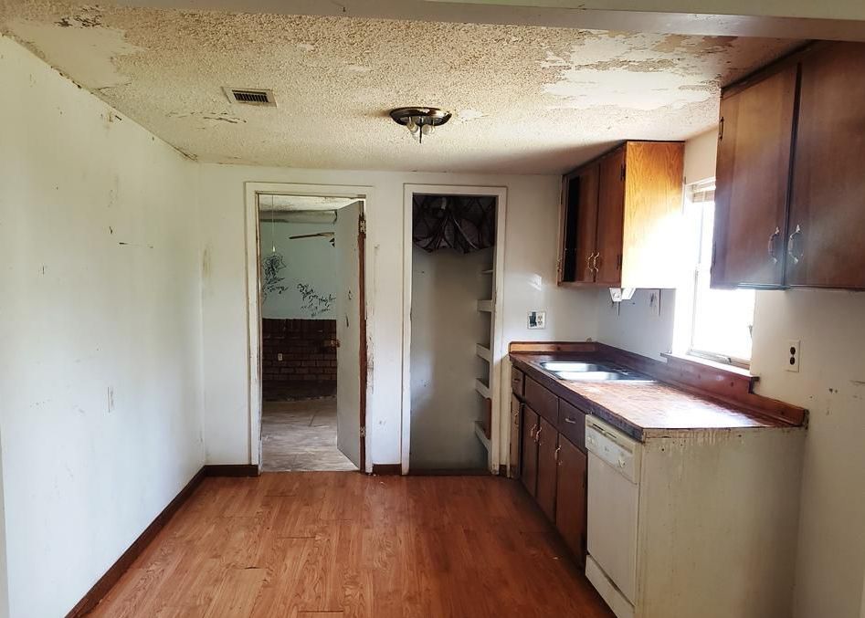 WILDWOOD RD 32,500 3BDR 2BTH Single Family Moss Point MS