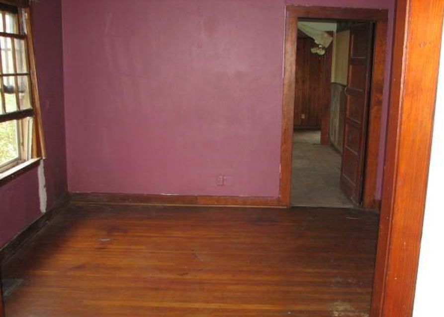 S MAIN ST 12,350 3BDR 1BTH Single Family Greenville MS Foreclosure Listing 29390754