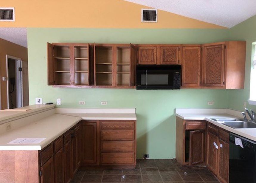 W CORA LEE DR 199,000 3BDR 3BTH MultiFamily South Padre