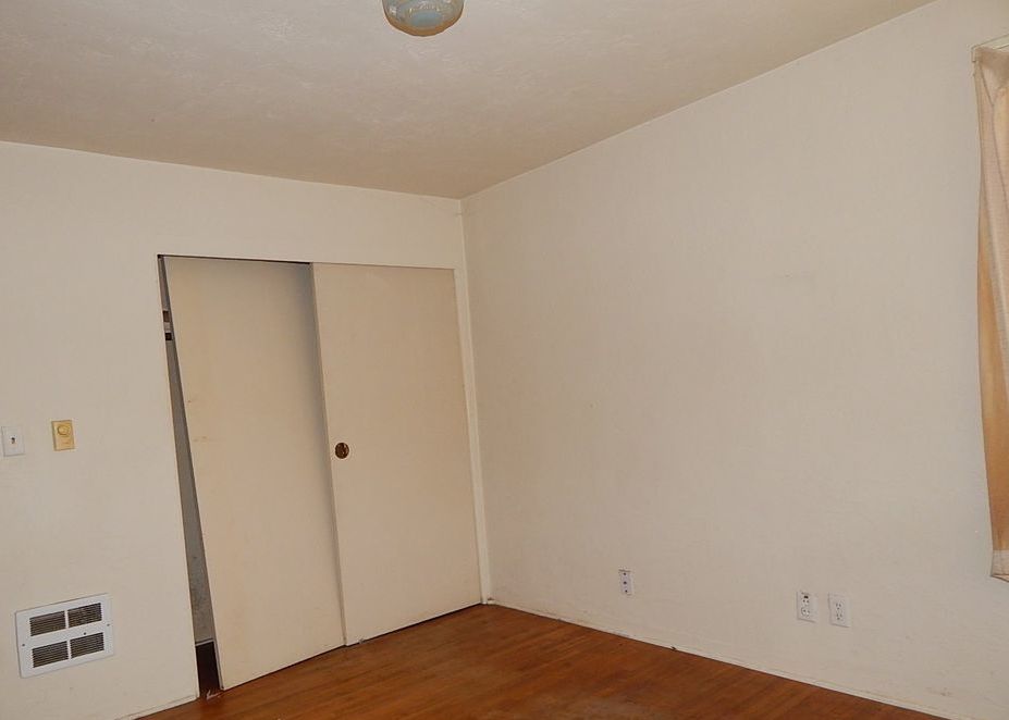 N 8TH ST 94,050 2BDR 2BTH Single Family Coos Bay OR