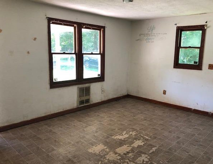 SOUTHARD RD 32,000 3BDR 2BTH Single Family London KY