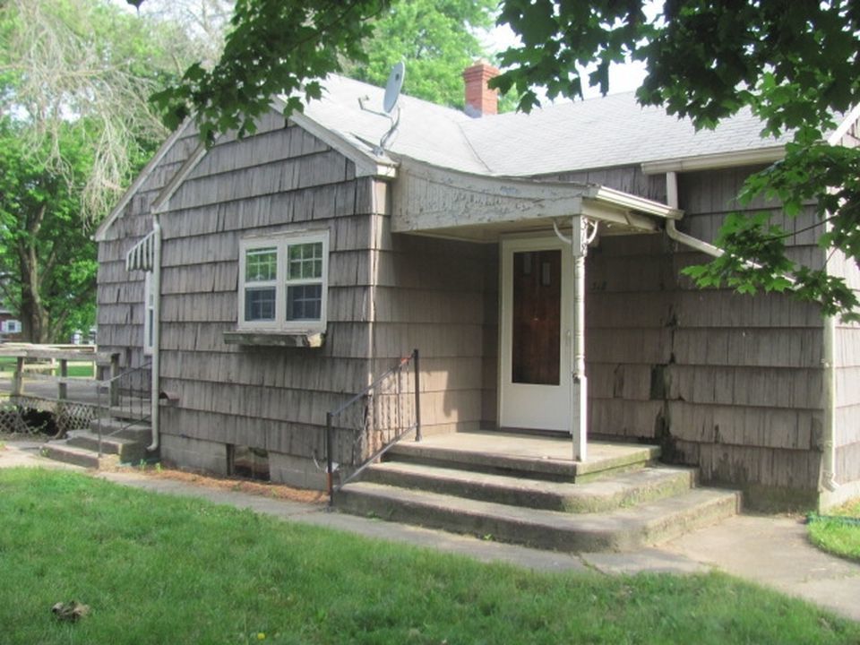 N MAIN ST 36,500 2BDR 1BTH Single Family Mulberry IN