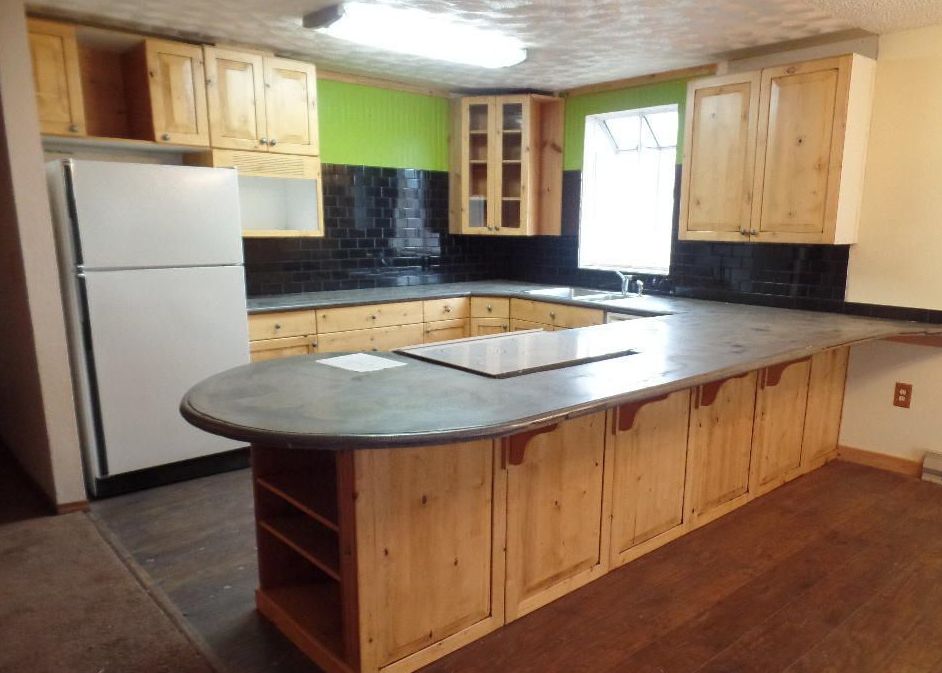 FORCE RD 169,000 3BDR 2BTH Single Family Gillette WY