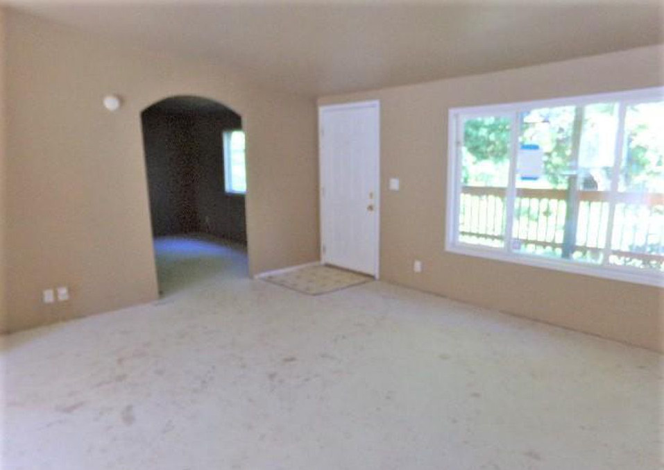 SE OAR AVE 200,000 3BDR 2BTH Single Family Lincoln City OR