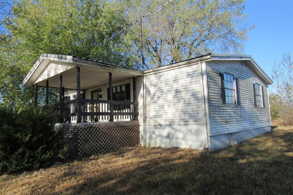 CARTER RD 37,000 3BDR 2BTH Mobile Home Leitchfield KY