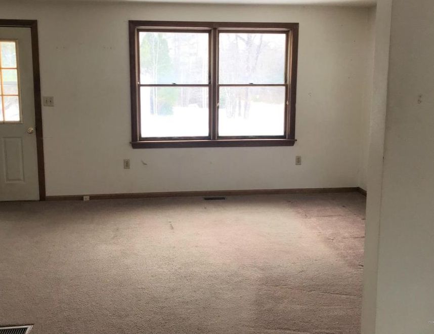 THOMAS AVE 81,100 3BDR 1BTH Single Family Thomaston ME