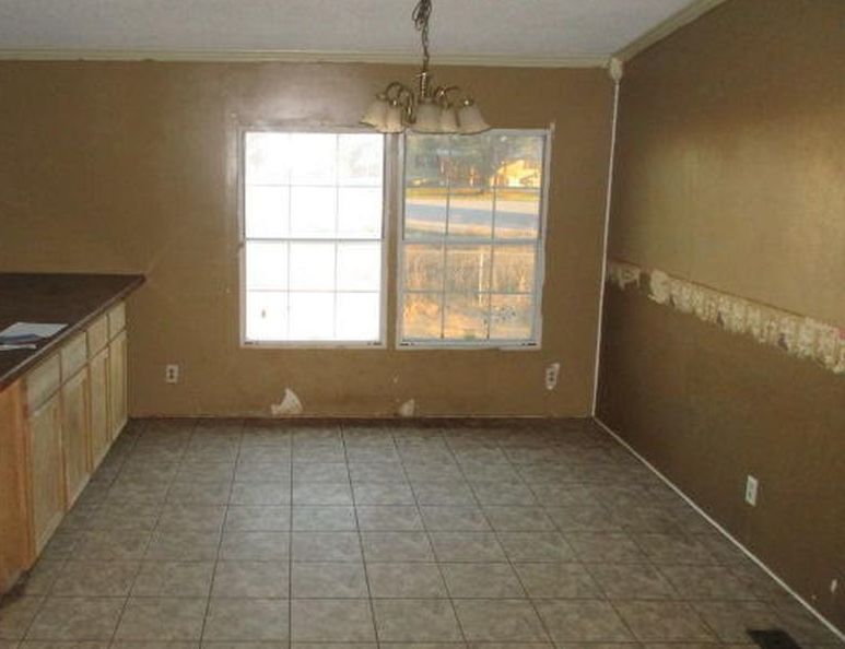 COTEAU RD 42,000 3BDR 2BTH Commercial New Iberia LA