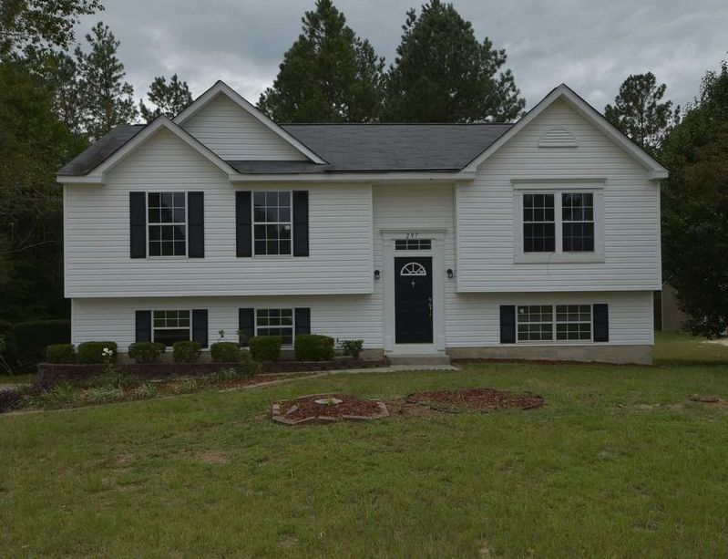 BRIDLERIDGE RD 93,312 5BDR 3BTH Single Family Lexington SC Foreclosure Listing 29621870