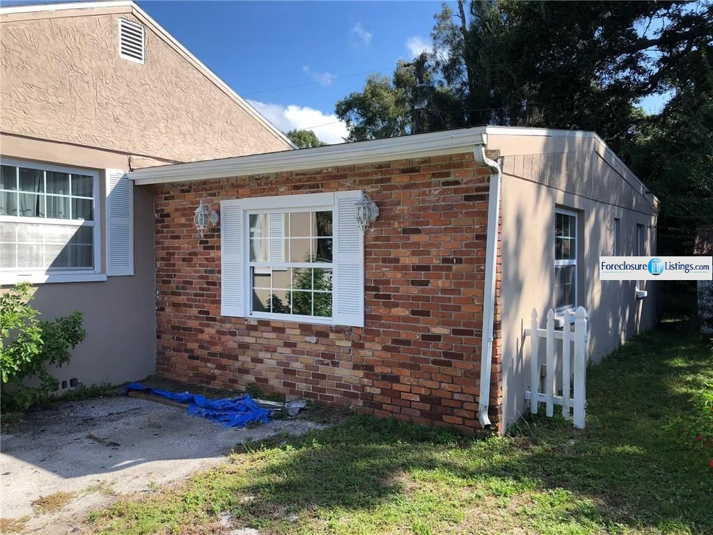 N JEFFERSON AVE 169,900 3BDR 2BTH Single Family Clearwater