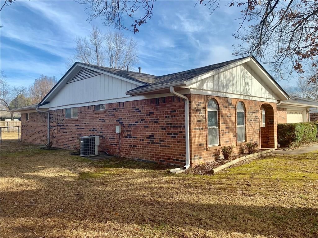MARK LN 100,000 3BDR 2BTH Single Family Fort Smith AR