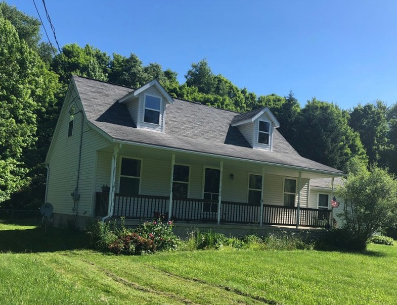 KNOWLTON RD 189,900 4BDR 2BTH Single Family Garrettsville OH
