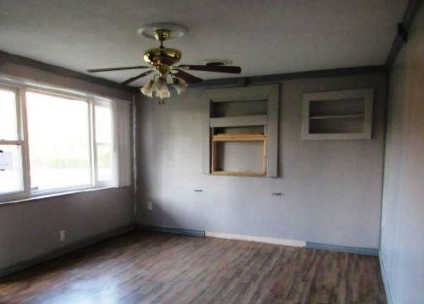 MEADOWBROOK DR 178,500 3BDR 3BTH Single Family Pigeon TN Foreclosure Listing