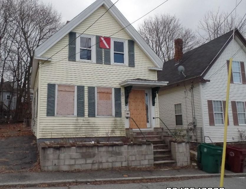 PROSPECT ST 100,000 6BDR 2BTH Single Family Lowell MA