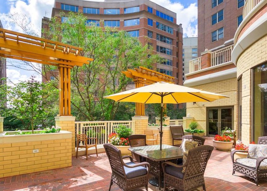 N TAYLOR ST APT 2025 219,302 2BDR 2BTH Condo/Townhome