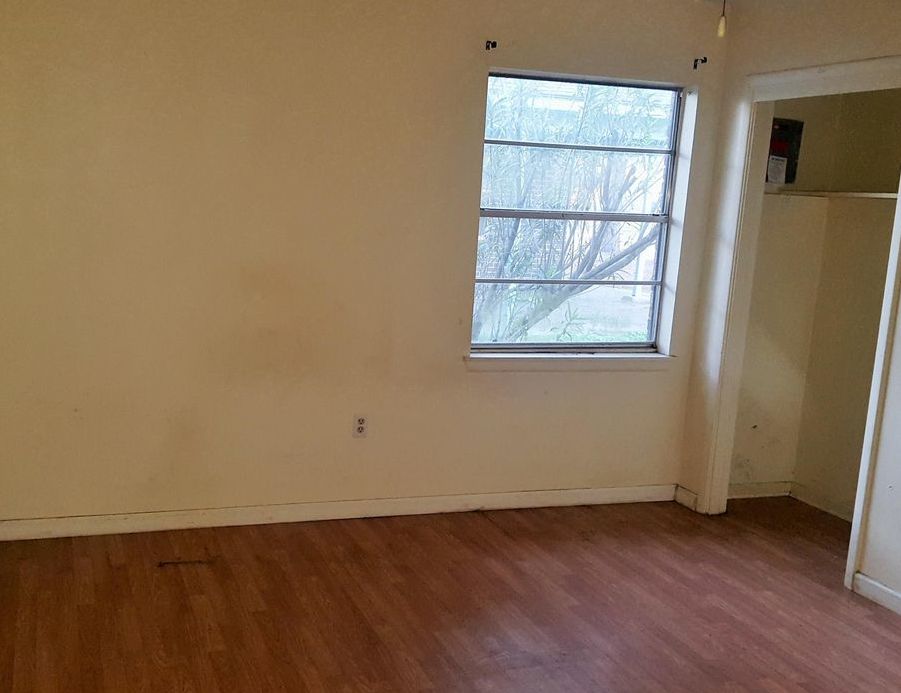 AVACADO DR 80,000 3BDR 2BTH Single Family Biloxi MS