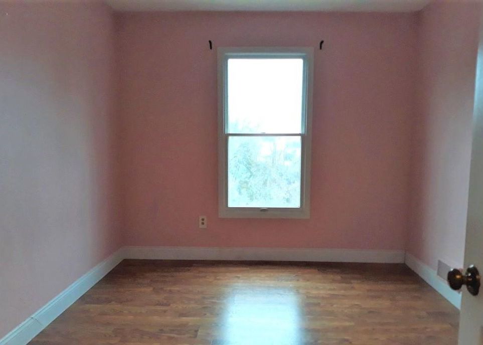 BURLINGTON CT 115,900 2BDR 1.5BTH Condo/Townhome Hamburg NJ