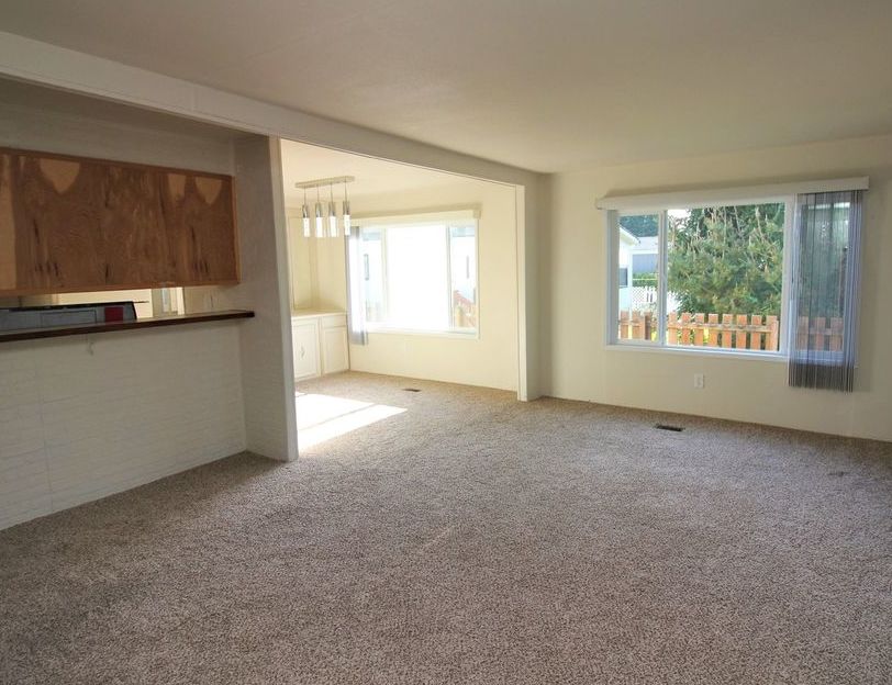 PUERTO VISTA DR 62,900 2BDR 2BTH Mobile Home Coos Bay OR