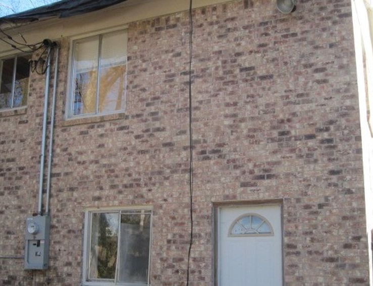 TANGLEWOOD DR 64,900 4BDR 3BTH Single Family El Dorado AR