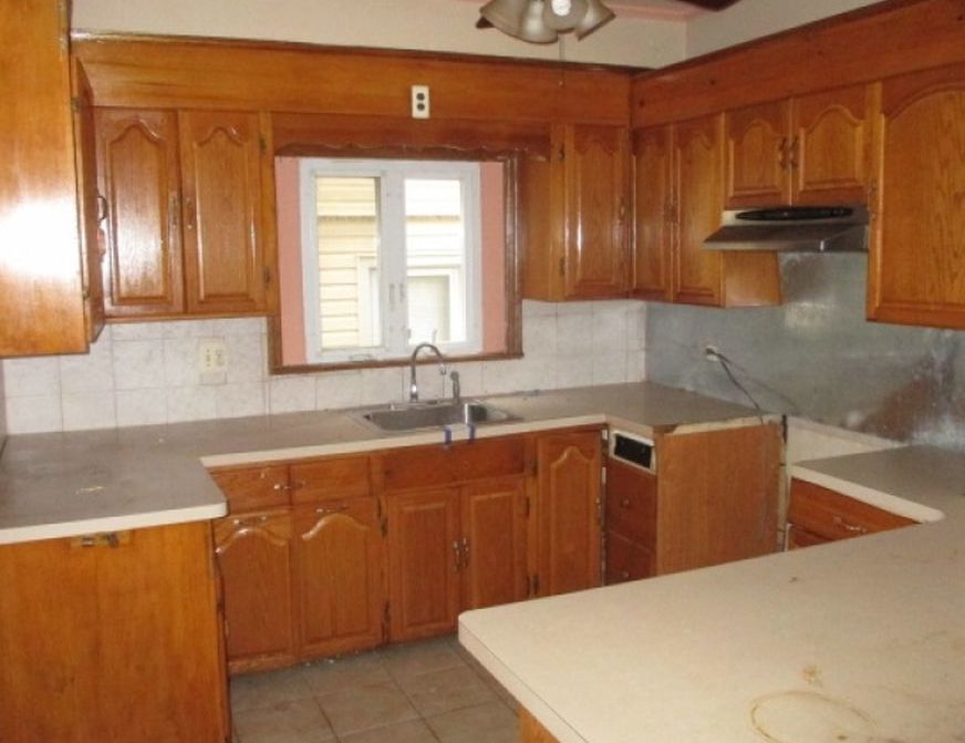 ROLAND AVE 375,000 3BDR 1.5BTH Single Family South Orange NJ