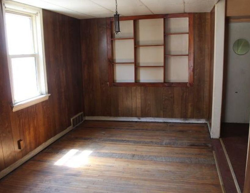 N 38TH ST 62,400 3BDR 1BTH Single Family Pennsauken NJ