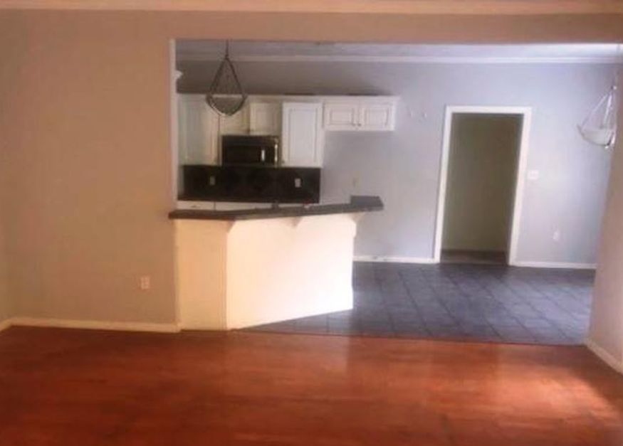 SUZANNA DR 243,400 4BDR 2BTH Single Family Raymond MS