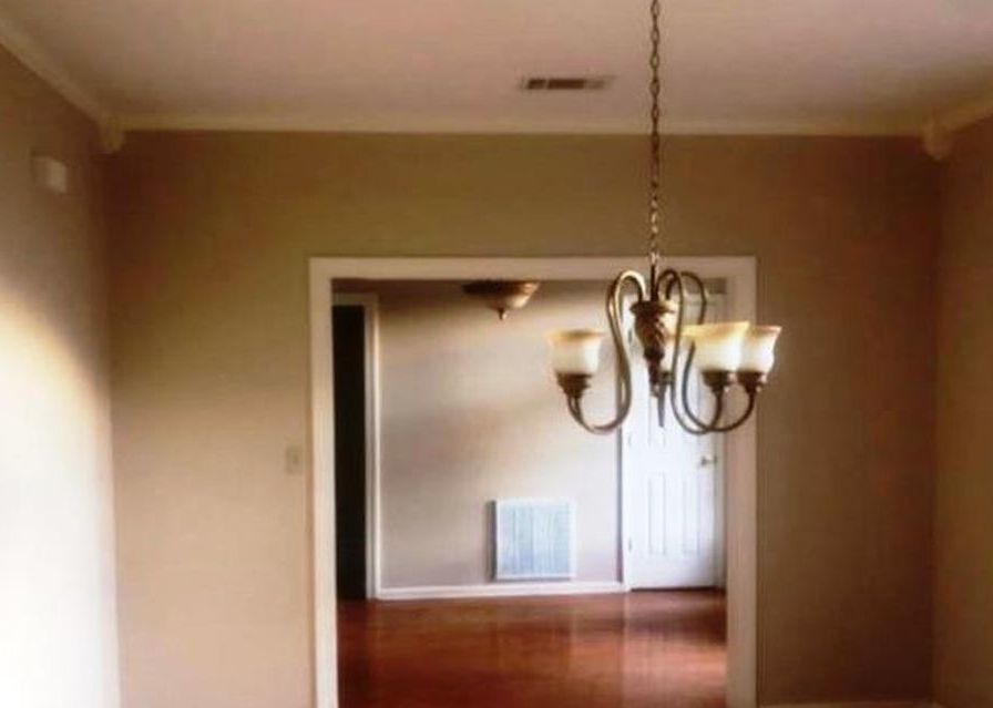 SUZANNA DR 243,400 4BDR 2BTH Single Family Raymond MS