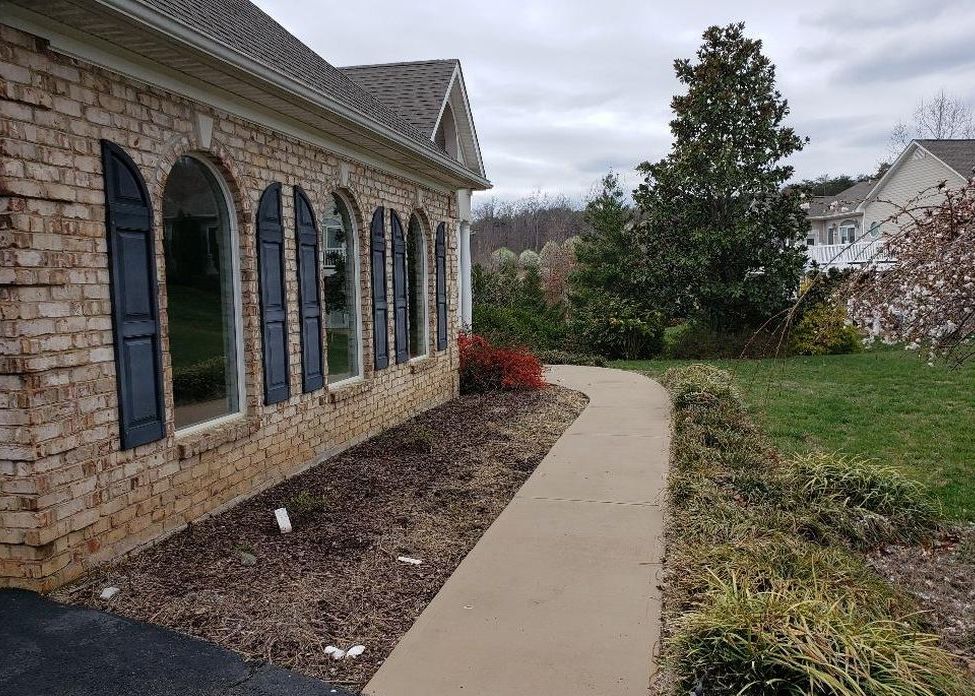 MONTEGO BAY DR 934,249 3BDR 5BTH Single Family VA