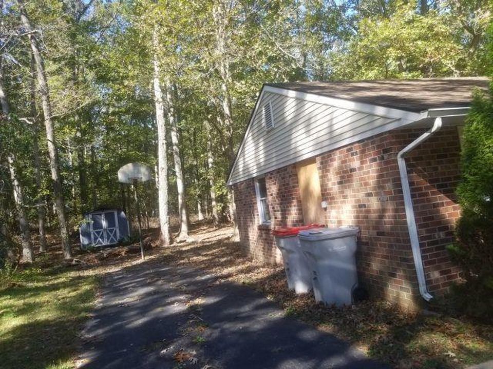 HANCE BRIDGE RD 151,000 3BDR 1BTH Single Family Vineland NJ Foreclosure (Bank Owned