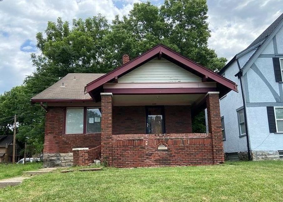 SWOPE PKWY 43,000 3BDR 2BTH Single Family Kansas City MO