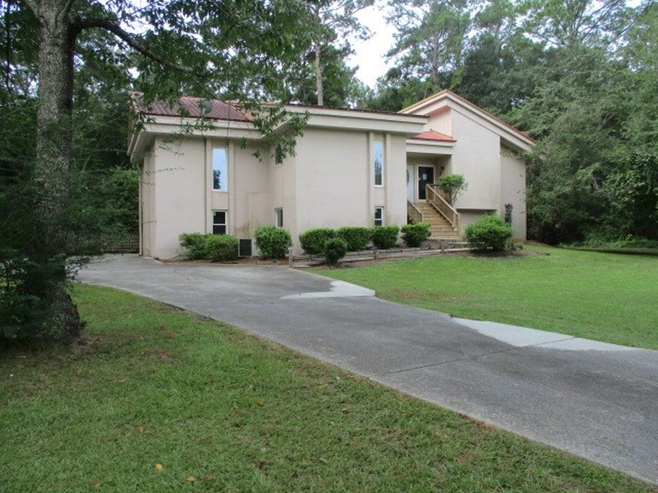 SMITHBRIAR DR 232,950 5BDR 3BTH Single Family Valdosta GA