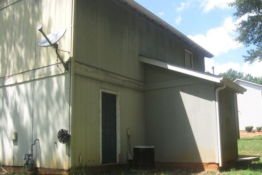 BRADLEY CIR 109,250 2BDR 1.5BTH Single Family Lithonia GA