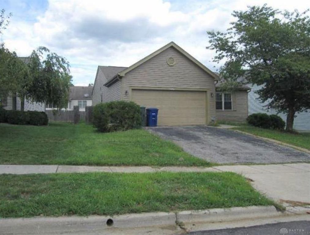 QUEENS MEADOW LN 118,560 3BDR 2BTH Single Family Grove City