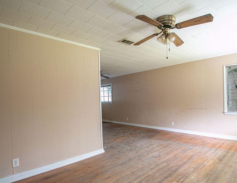 HOPKINS BLVD 89,000 3BDR 2BTH Single Family Biloxi MS
