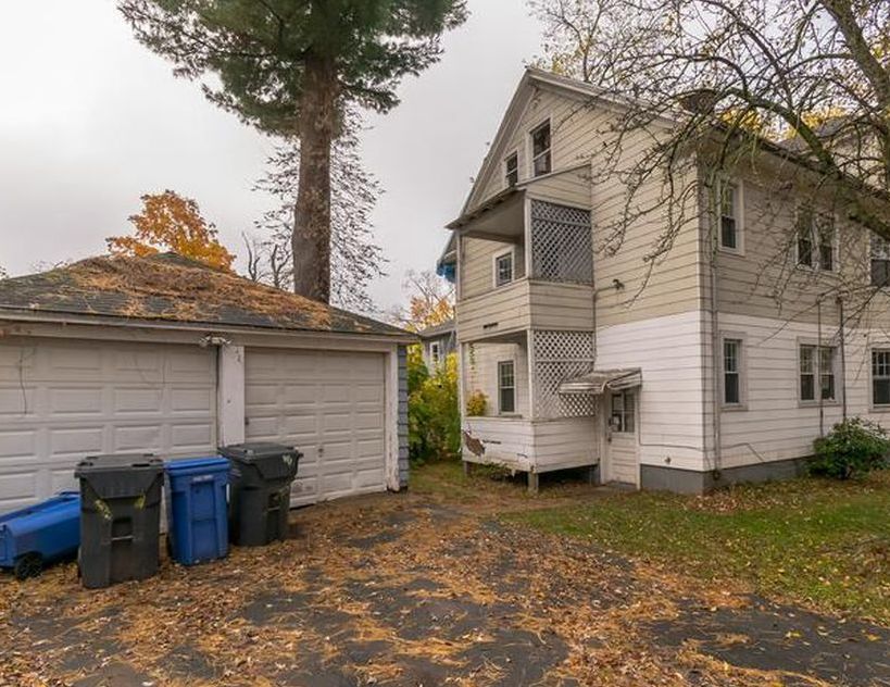 BLUE HILLS AVE 132,500 8BDR 3BTH MultiFamily Hartford CT Foreclosure Listing 29855432