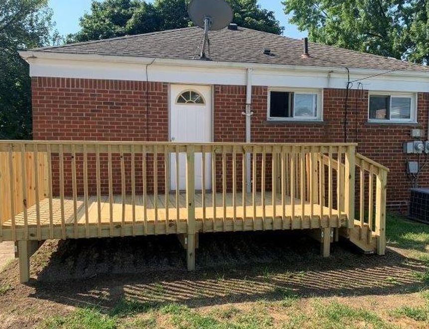 PHILOMENE BLVD 169,900 3BDR 2BTH Single Family Allen Park MI