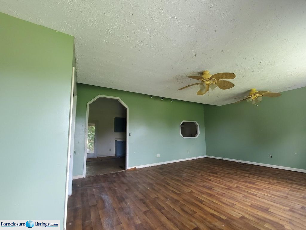 VESTAVIA LN 52,000 2BDR 2BTH Single Family Thomaston GA