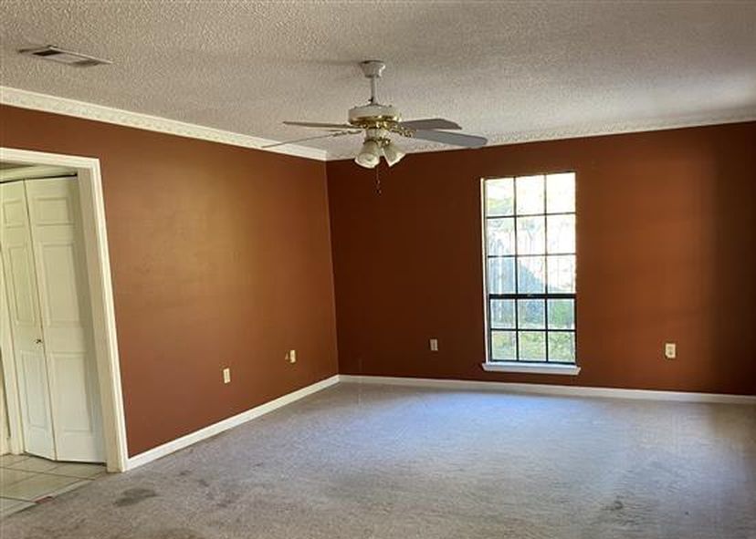 PENNHILL DR 80,000 3BDR 2BTH Single Family Baton Rouge LA