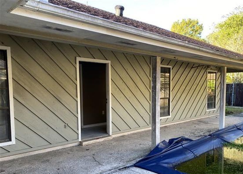 PENNHILL DR 80,000 3BDR 2BTH Single Family Baton Rouge LA