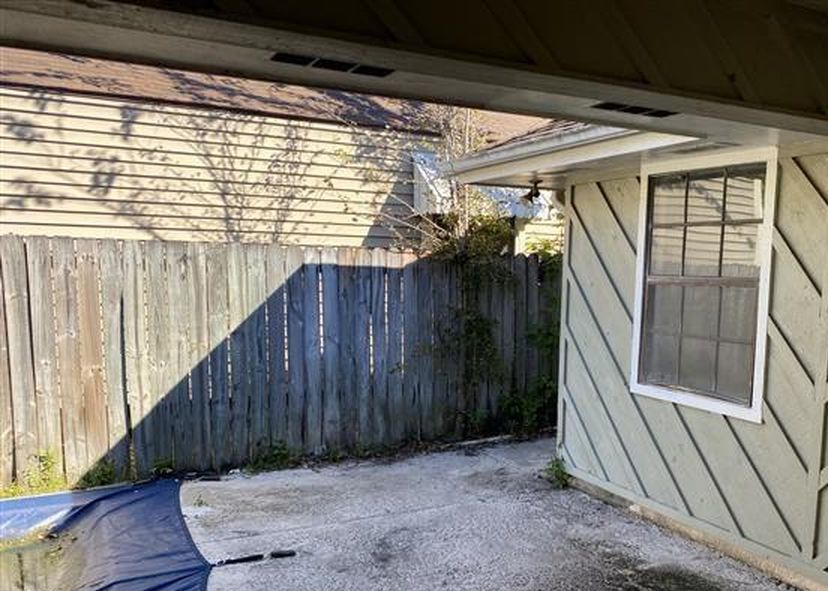 PENNHILL DR 80,000 3BDR 2BTH Single Family Baton Rouge LA