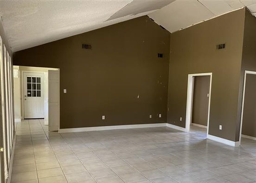 PENNHILL DR 80,000 3BDR 2BTH Single Family Baton Rouge LA