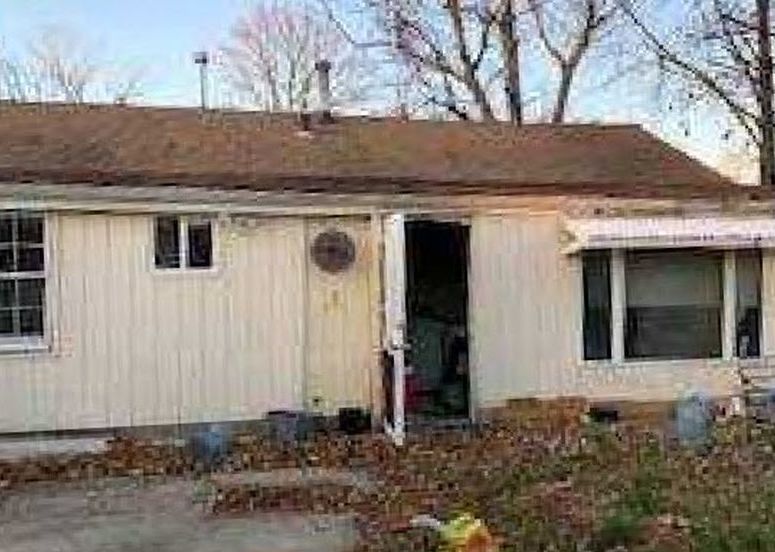 TAMARACK ST 290,000 6BDR 3BTH Single Family Central Islip NY