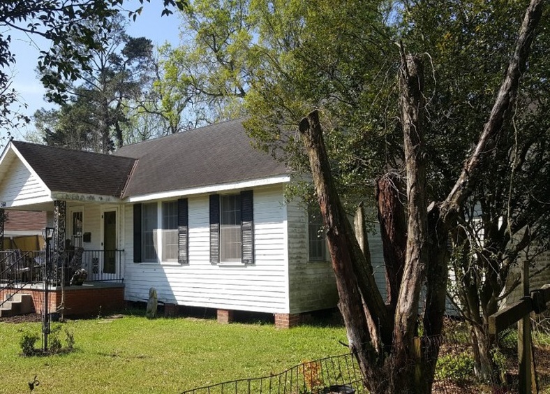 MOORE ST 210,000 3BDR 2BTH Single Family Baton Rouge LA